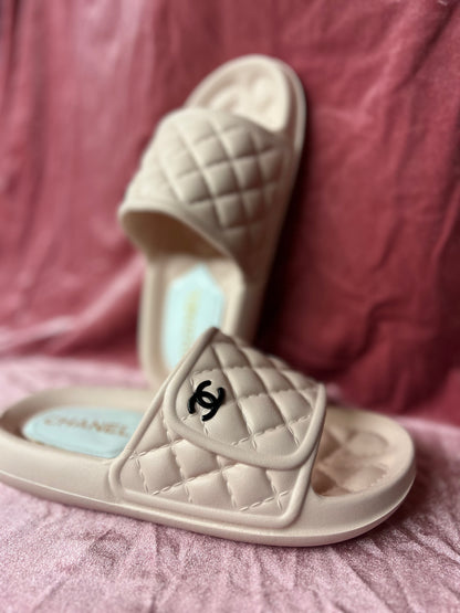 Pink Slides (Size 6)