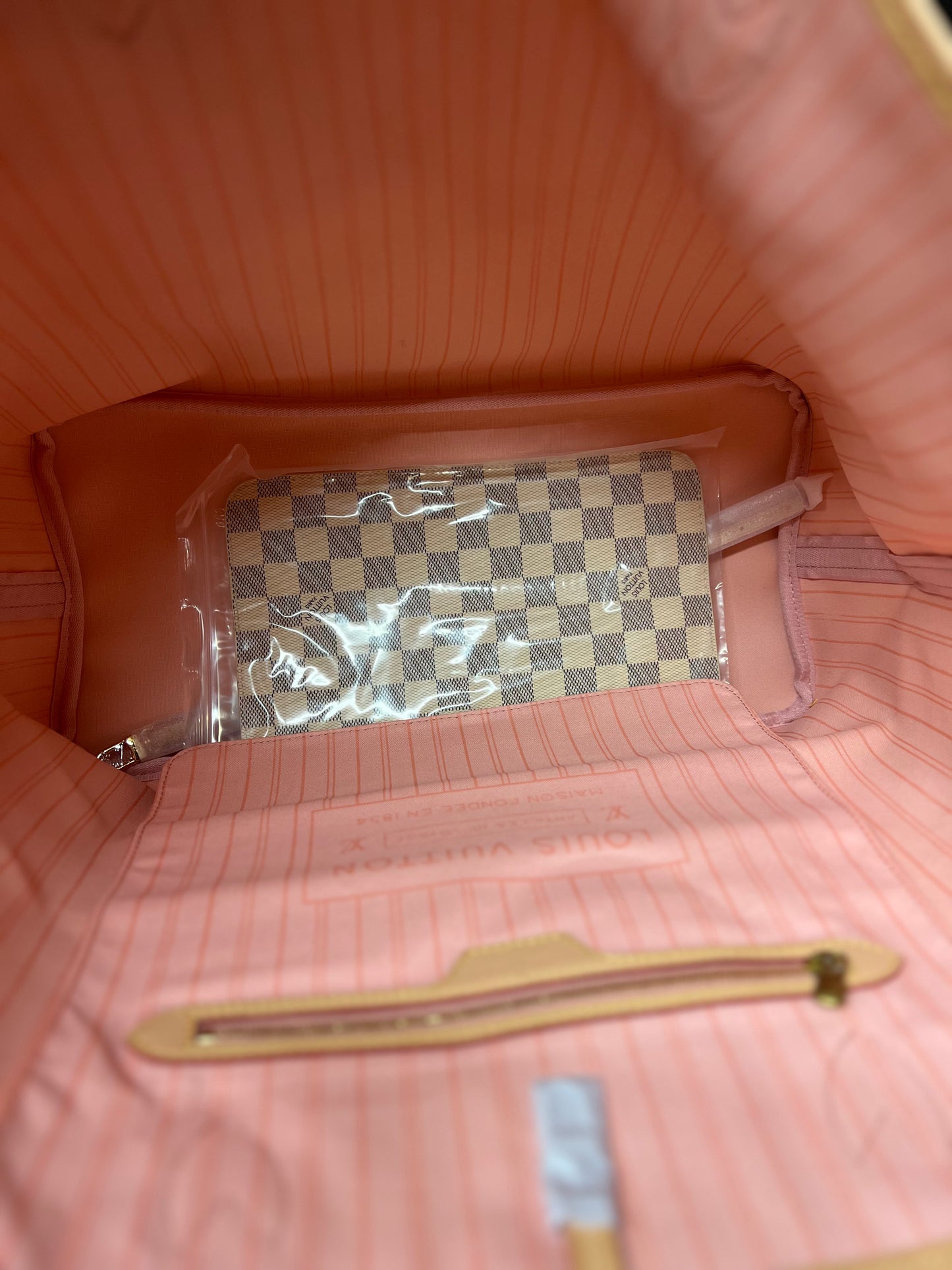 White GM Neverfull