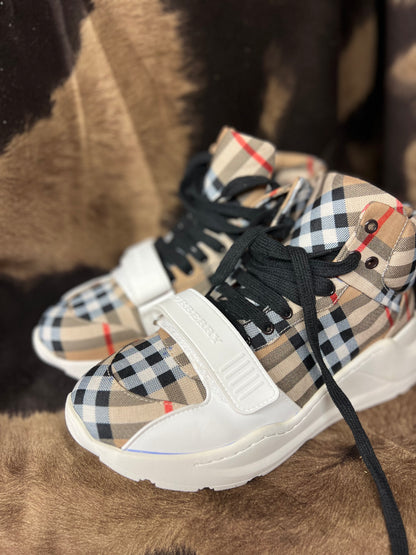 Men's Shoes (Size 11)